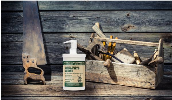 Ambachtscreme liter verpakking met een gereedschapskist